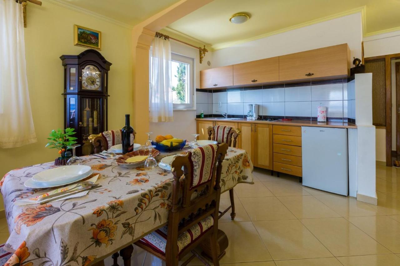 Mali Marino Selce Apartment Exterior photo